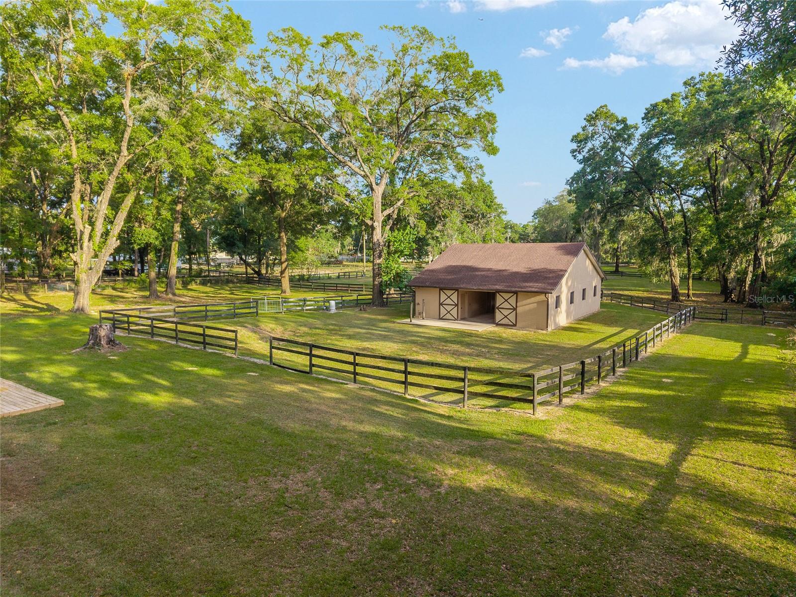 CIRCLE SQUARE RANCHES - Land