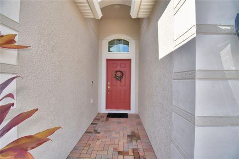 A home in WINTER HAVEN