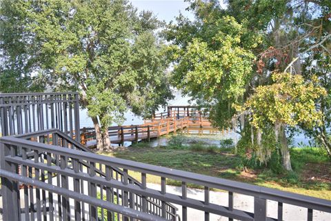 A home in WINTER HAVEN