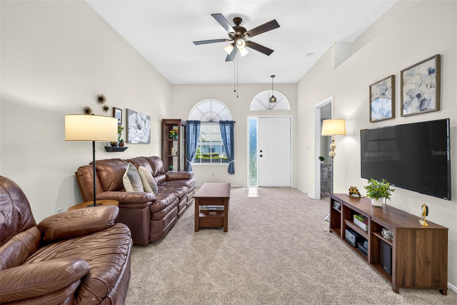 4233 AVANTI CIRCLE