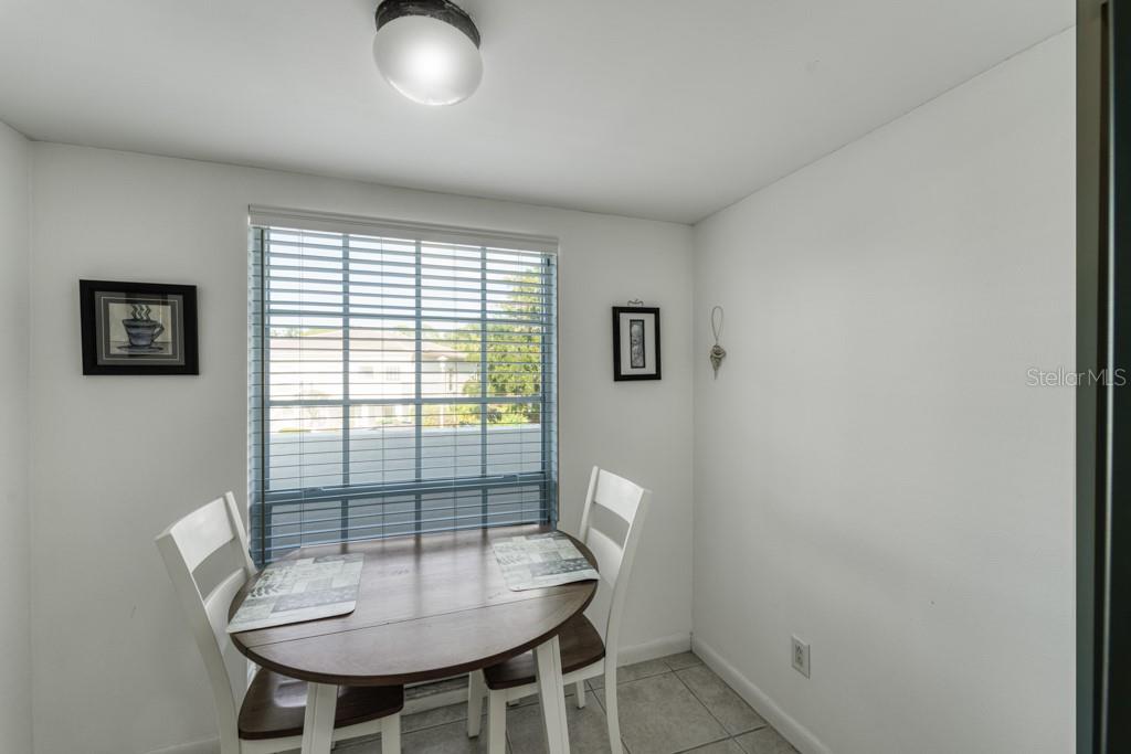 WEDGEWOOD LAKE - Residential