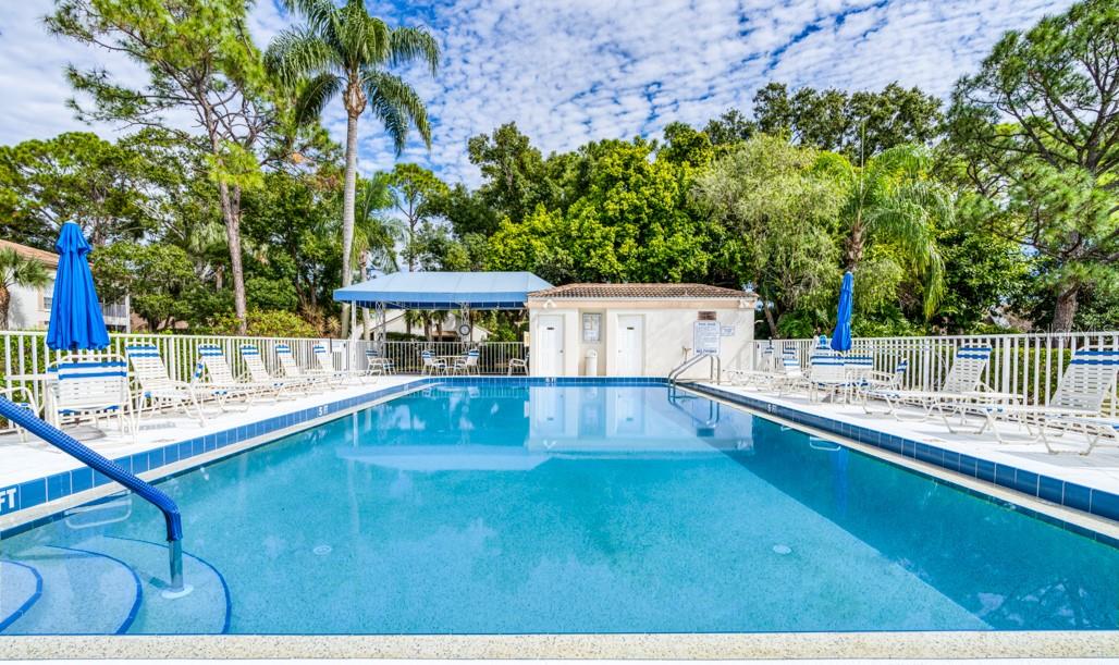 WEDGEWOOD LAKE - Residential