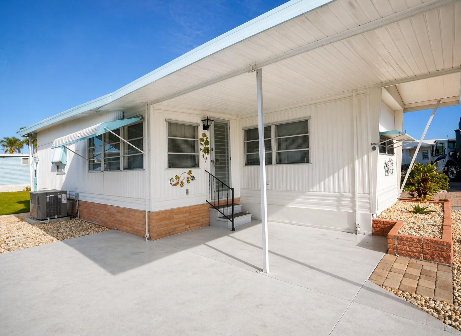 TRAILER ESTATES - Residential