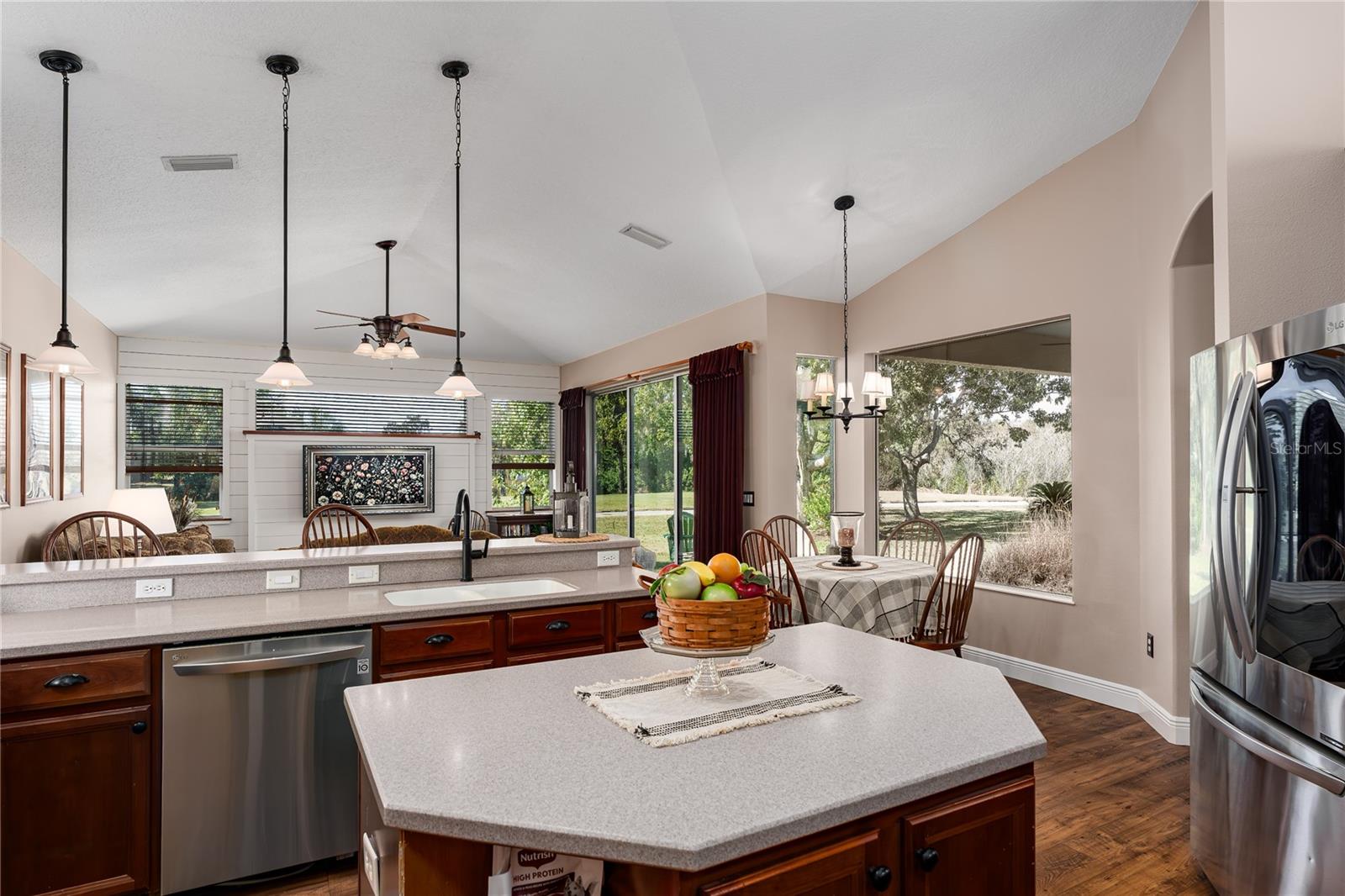 TAILFEATHER WAY AT TARA - Residential