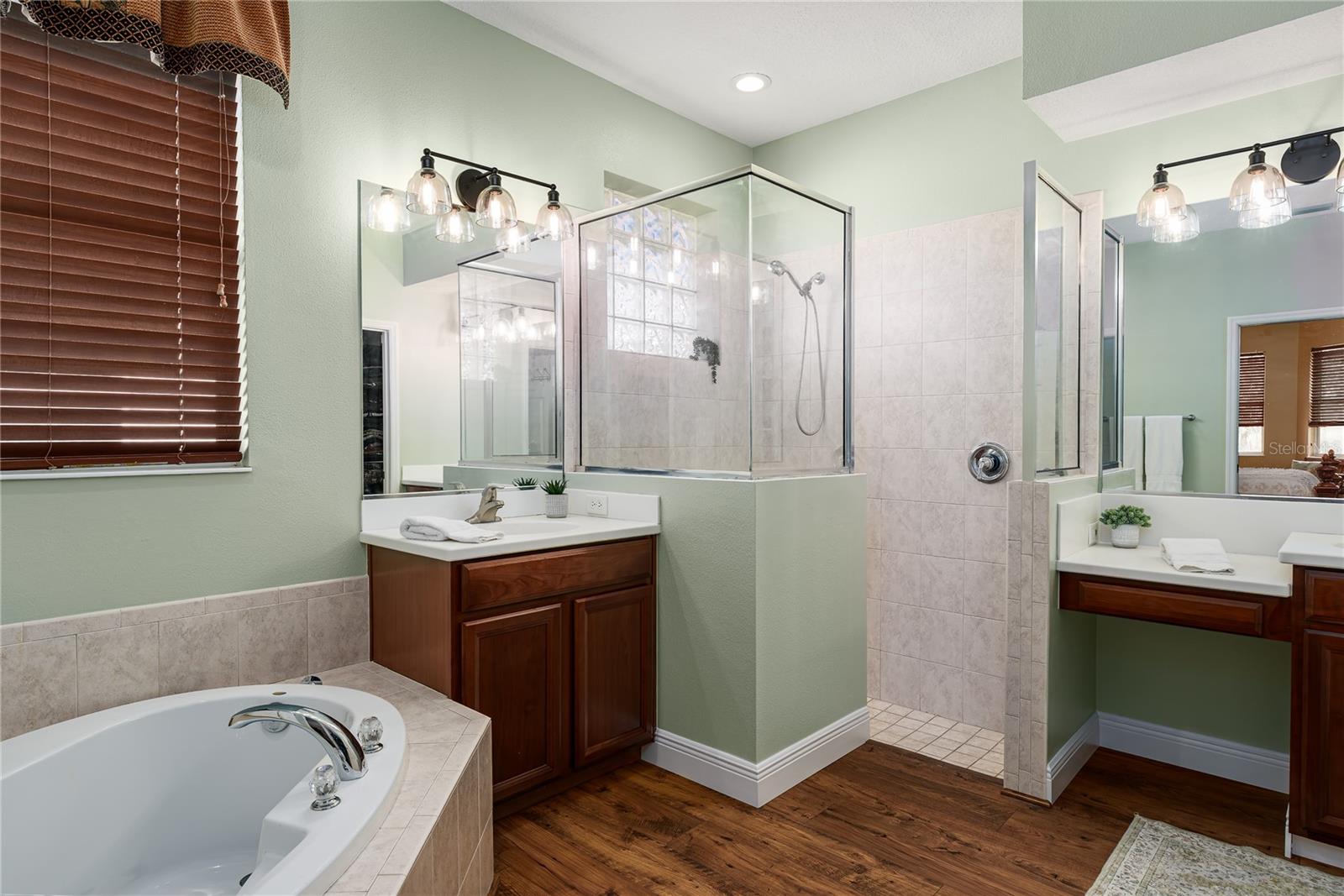 TAILFEATHER WAY AT TARA - Residential