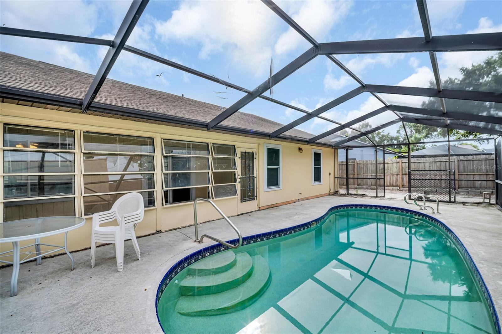 HIDDEN GROVE SUB - Residential