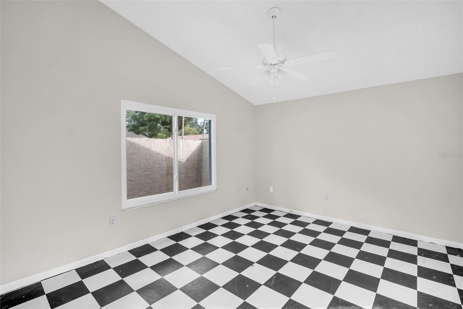 HIDDEN GROVE SUB - Residential