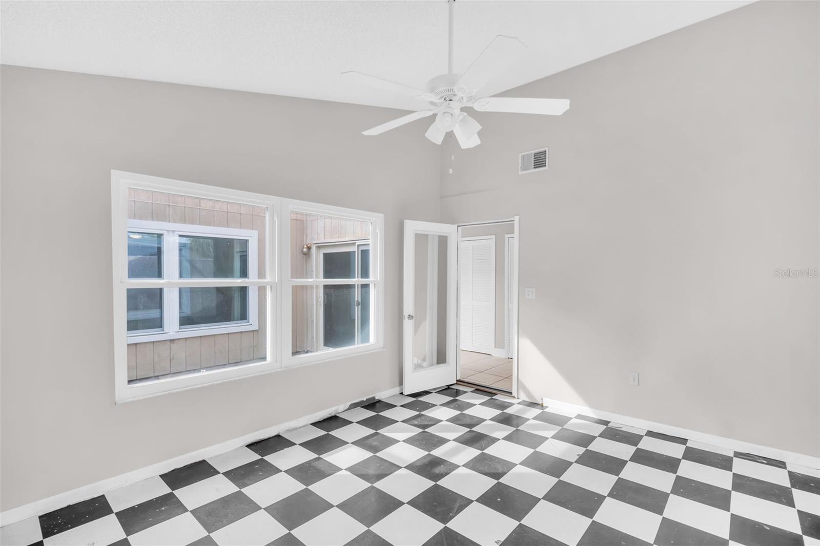 HIDDEN GROVE SUB - Residential