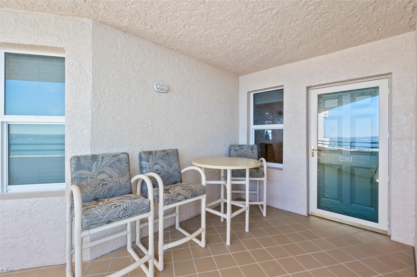 DIMUCCI TWIN TOWERS N & S - Residential