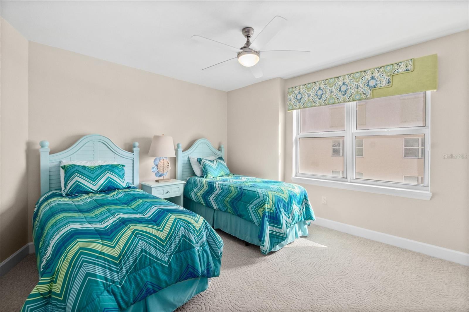 DIMUCCI TWIN TOWERS N & S - Residential