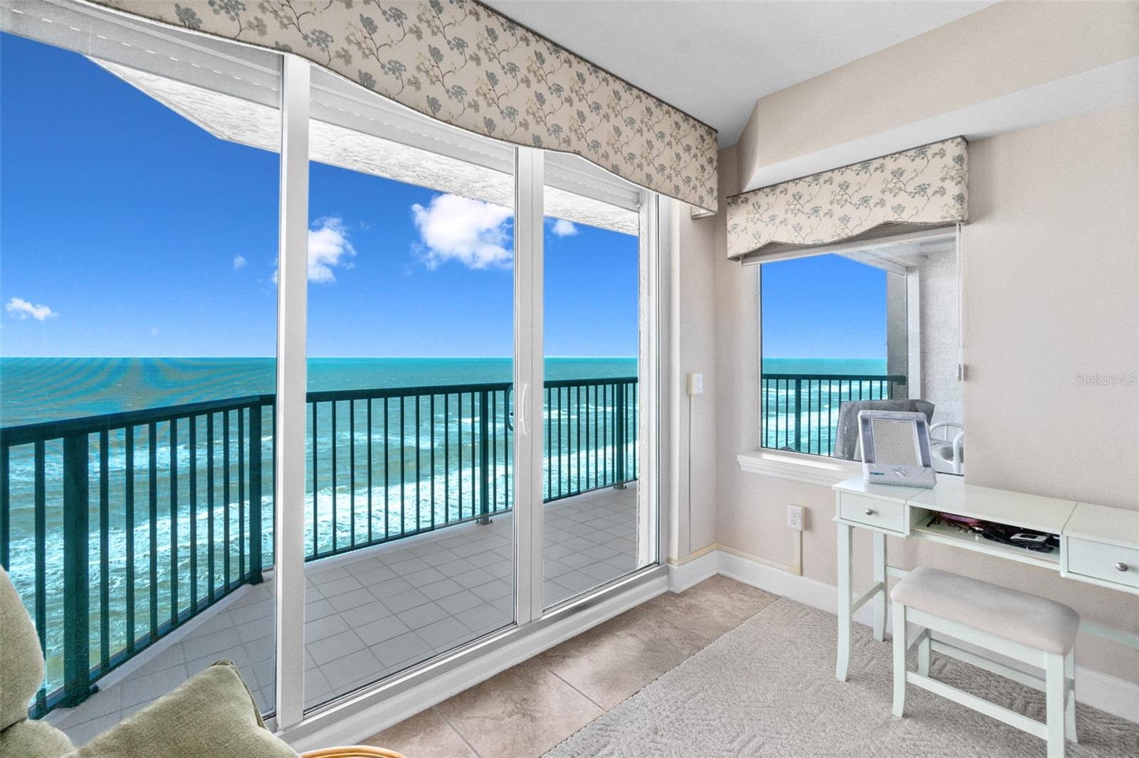 DIMUCCI TWIN TOWERS N & S - Residential