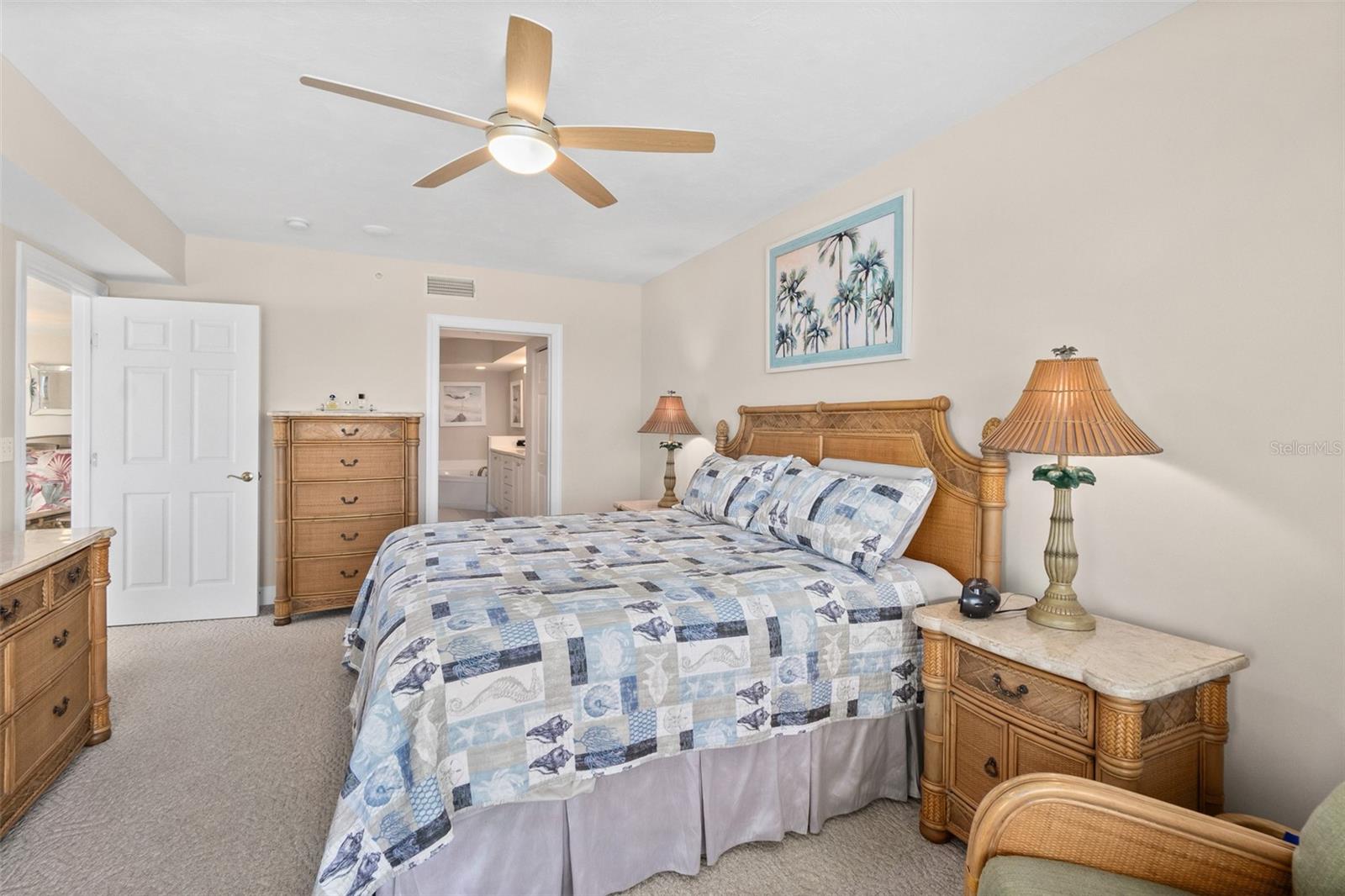 DIMUCCI TWIN TOWERS N & S - Residential