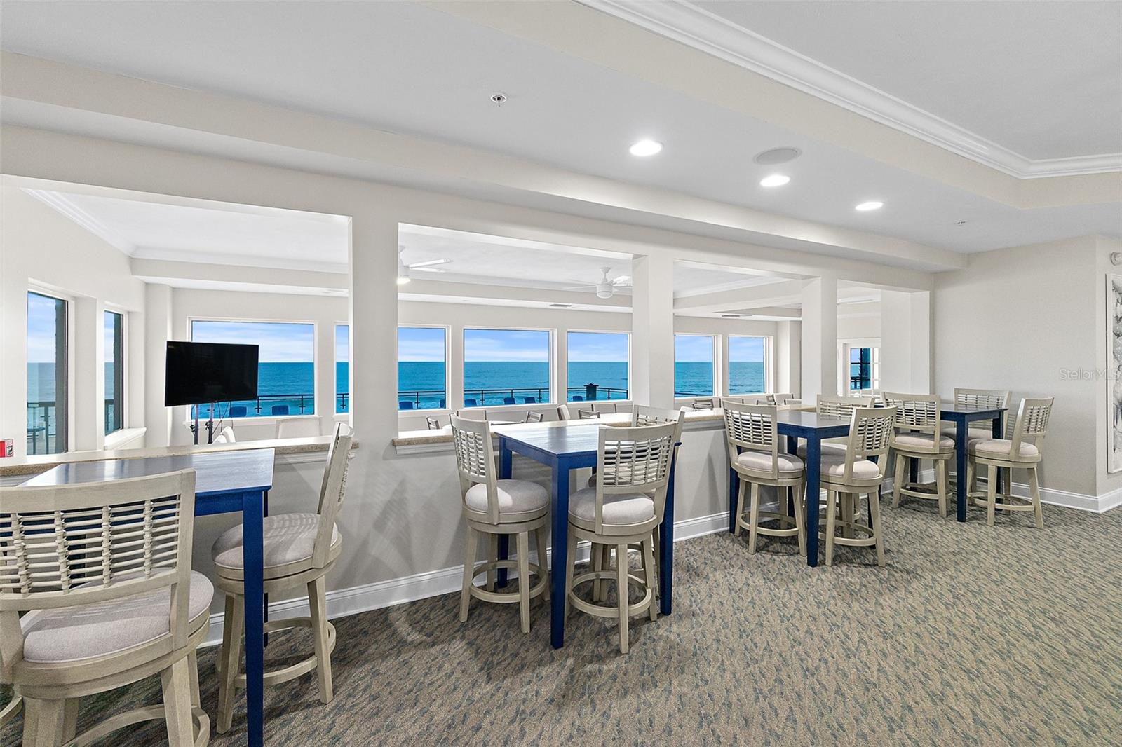 DIMUCCI TWIN TOWERS N & S - Residential