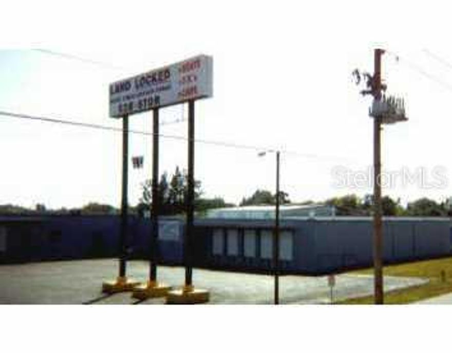 Located in Joe's Creek Industrial Park,  High visibility flexible zoning allows retail and light manufacturing, concrete block, 14' clearance, dock high loading, sprinkled, 3phase, 200 amp, 240 volt. 11,500 SF - 35,500 SF Available for lease, $4.25 SF Net.