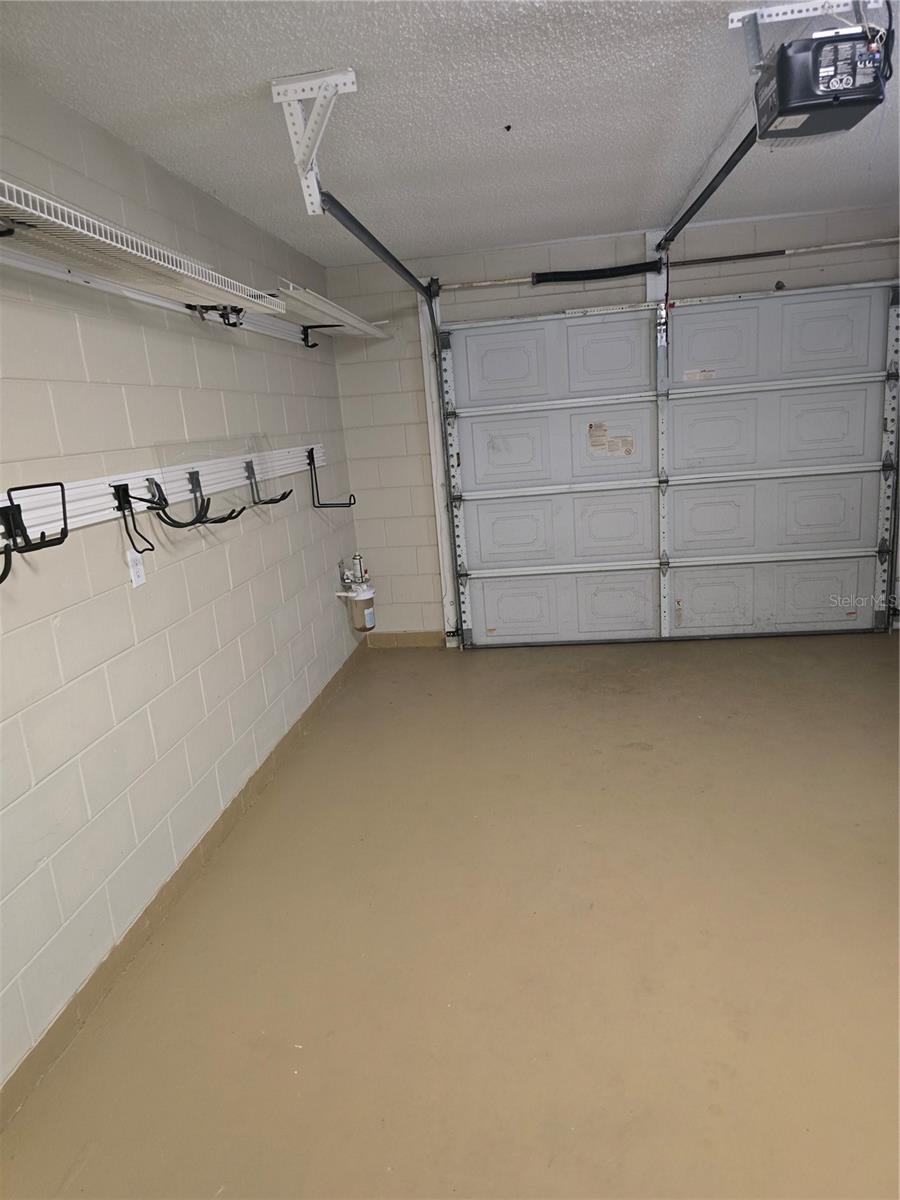 TOWNHOMES VILLAGE - Residential Lease