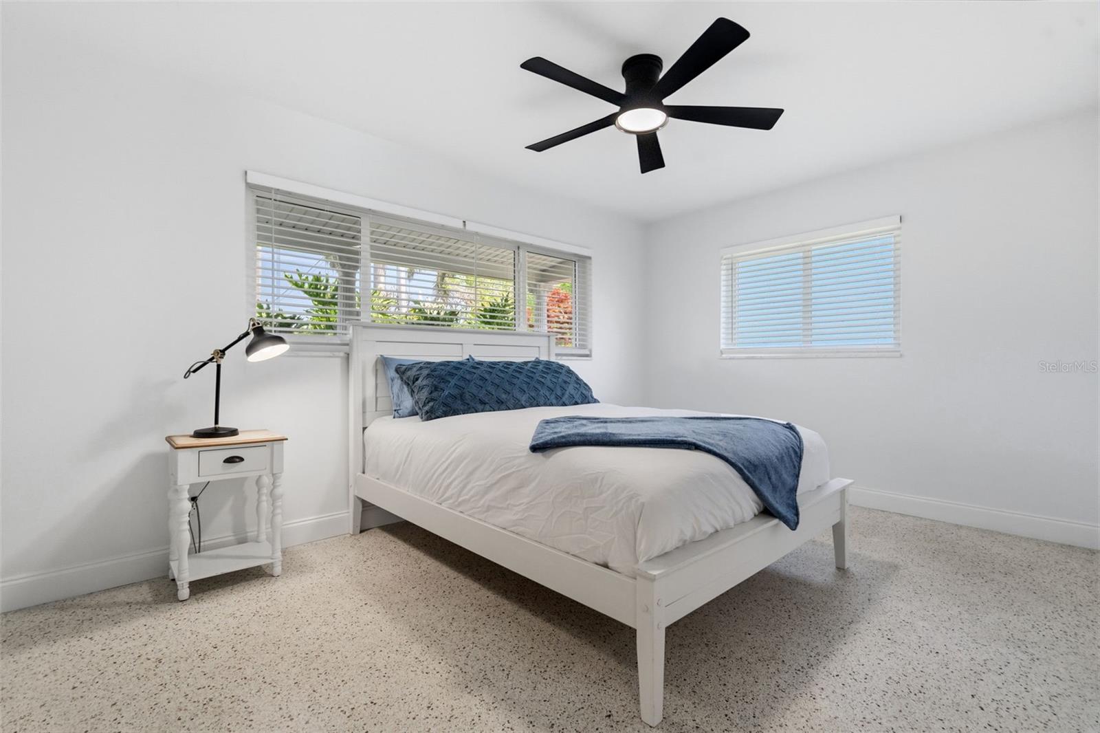 CAPRI ISLE - Residential