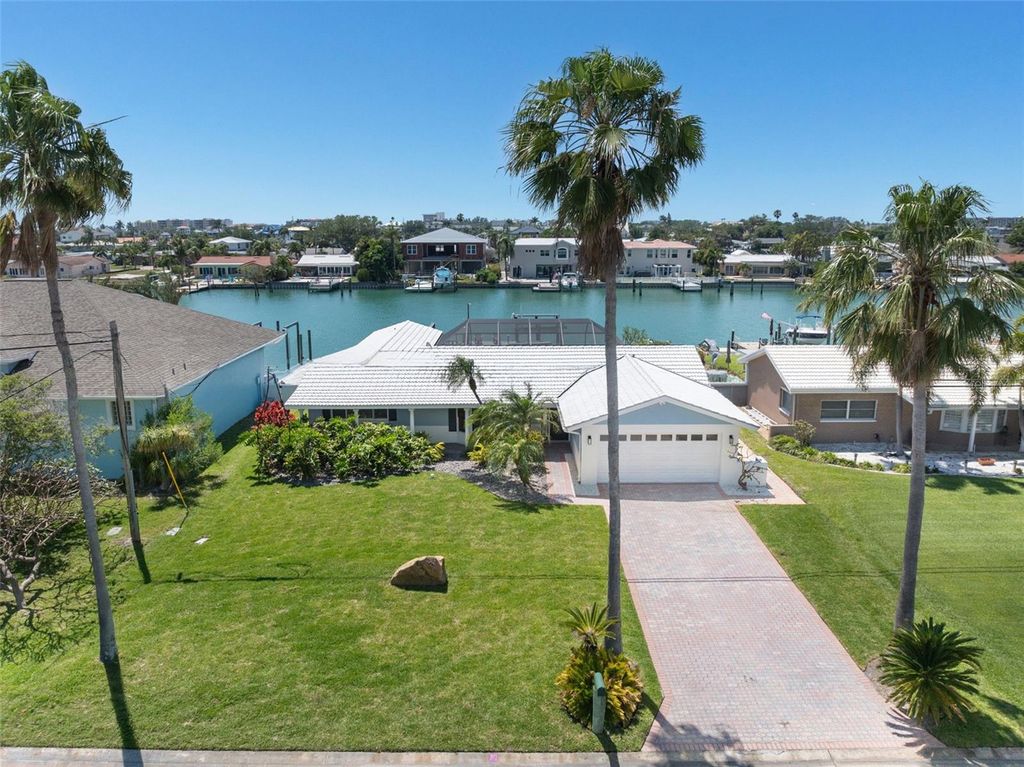 Photo of 11900 7th Street E, Treasure Island, FL 33706 (MLS # TB8499032)