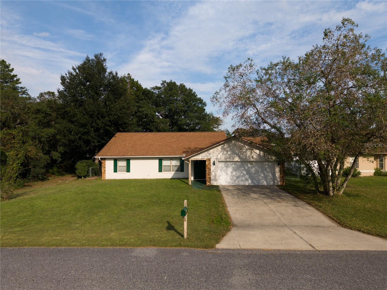 13718 SW 40TH CIRCLE