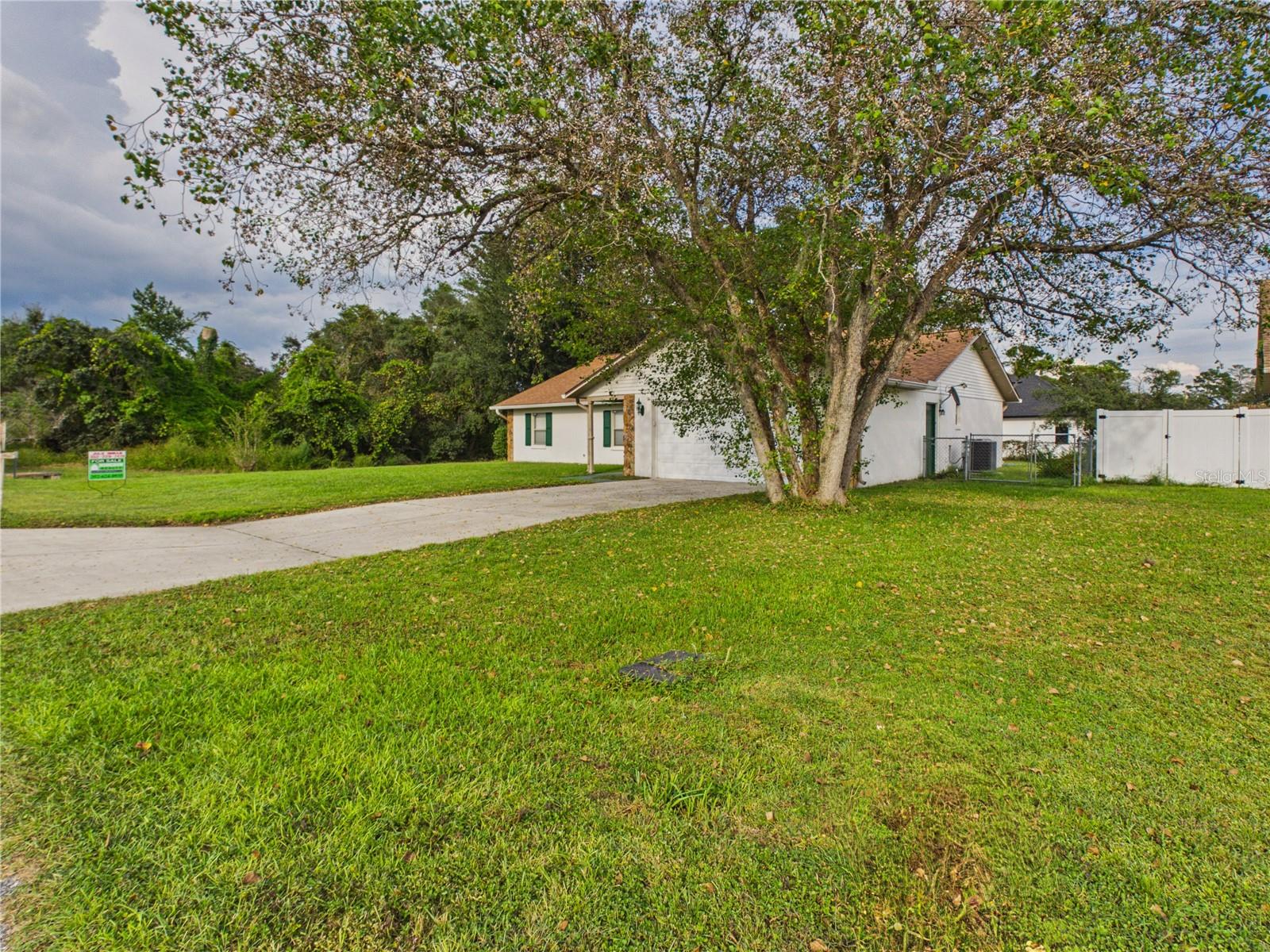 13718 SW 40TH CIRCLE