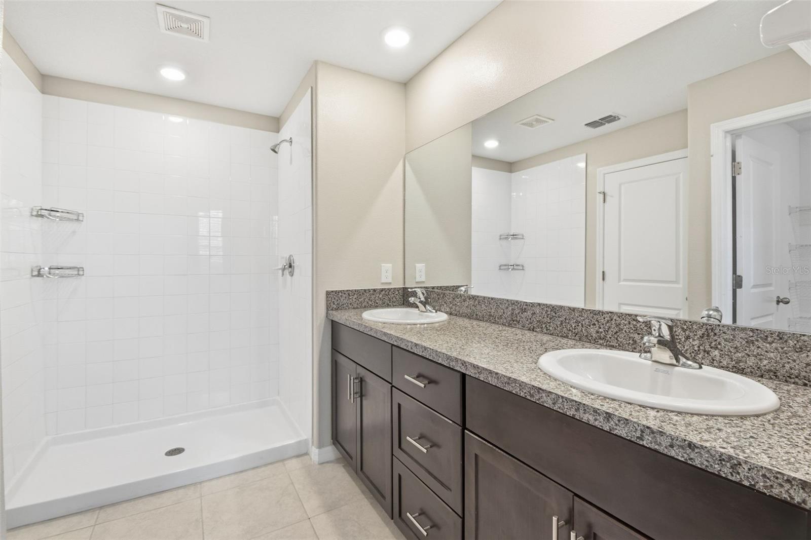 TOUCHSTONE PH 5 - Residential