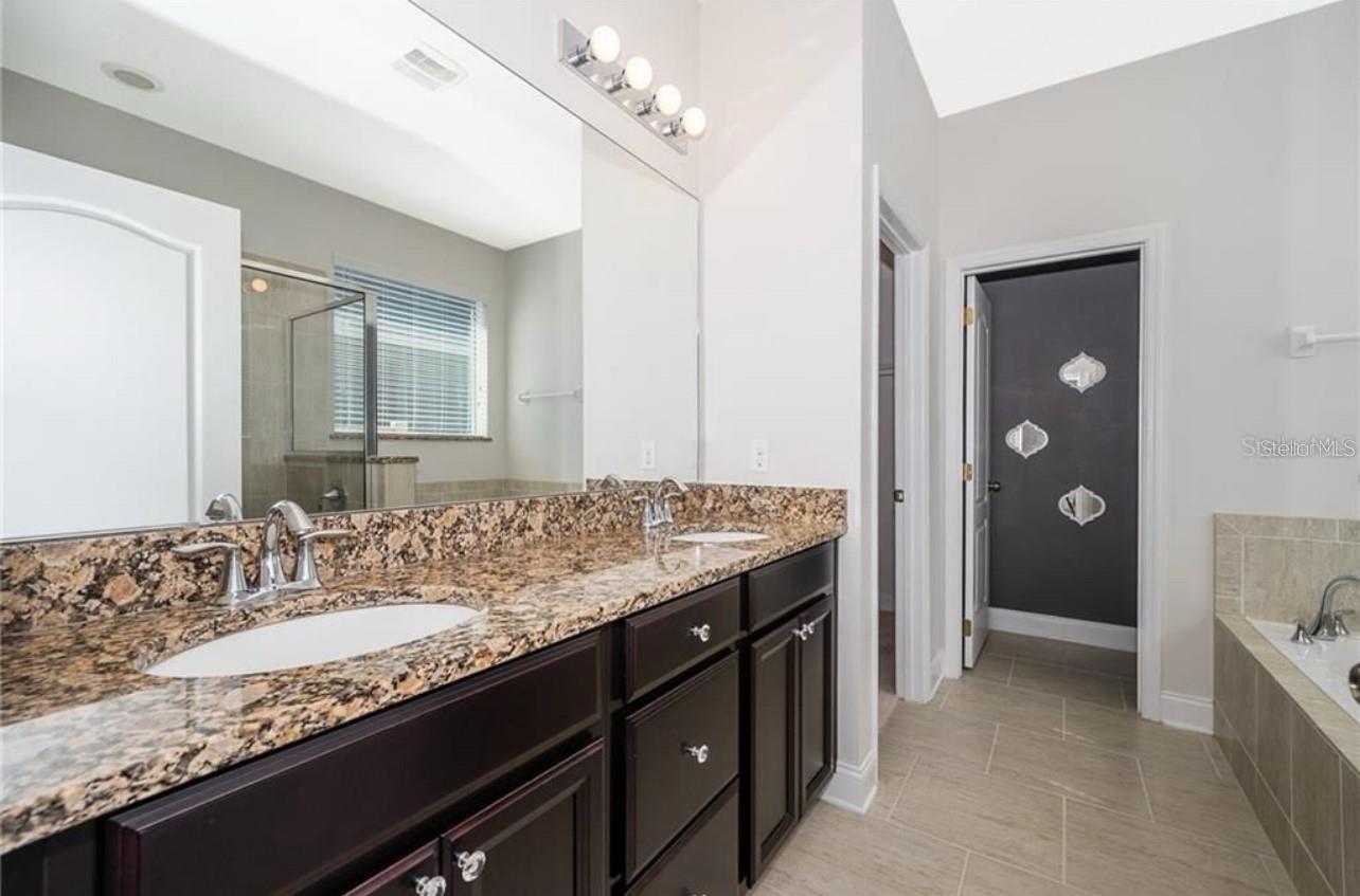 RANDAL PARK PH 1A - Residential Lease