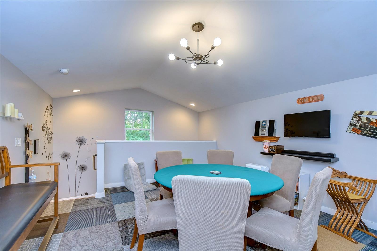 LAKE KEEN ESTATES - Residential