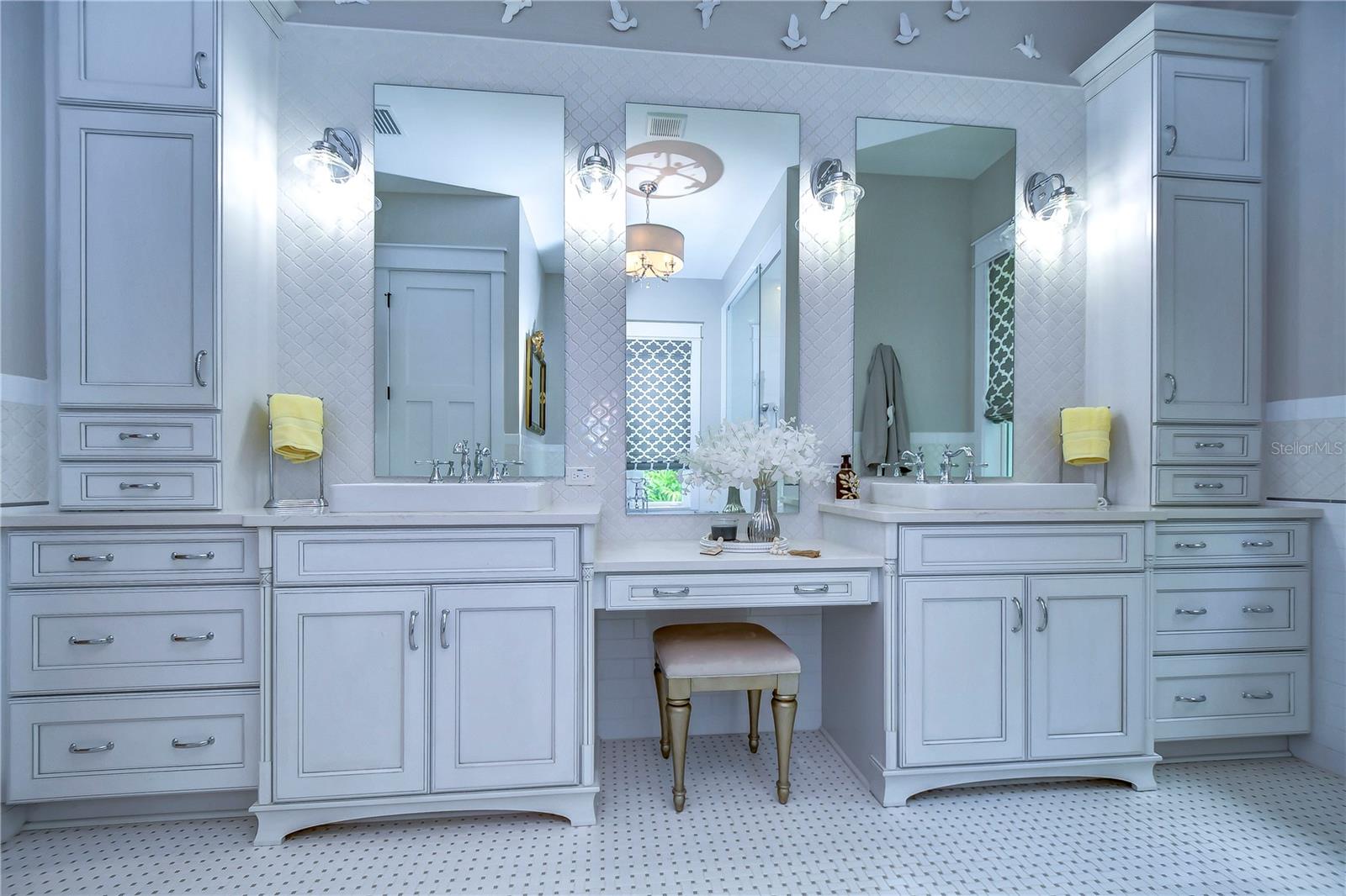 LAKE KEEN ESTATES - Residential