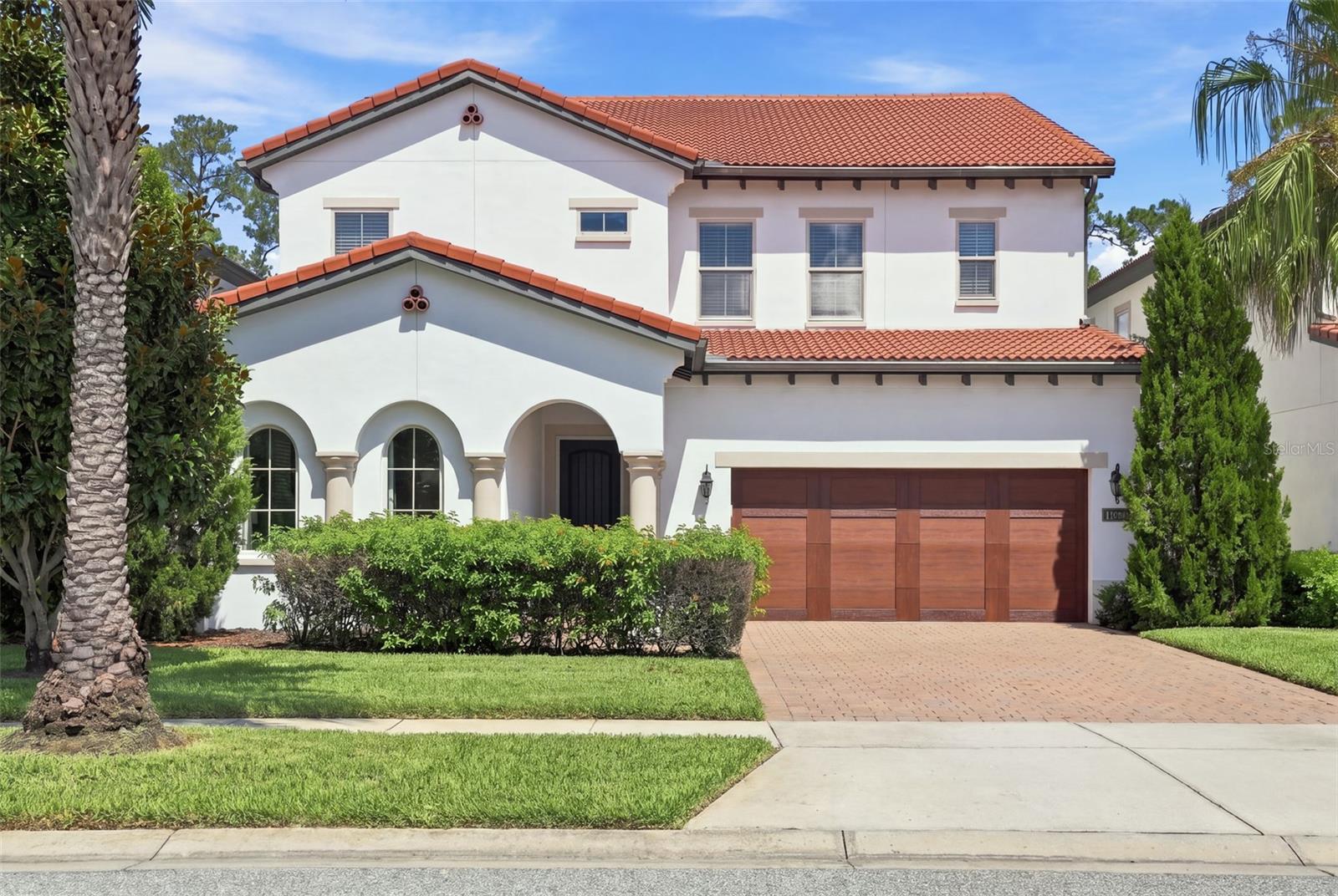 10396 ROYAL CYPRESS WAY