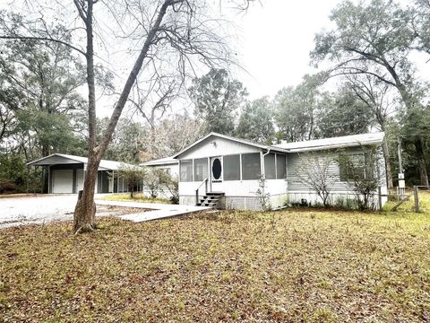 A home in HIGH SPRINGS