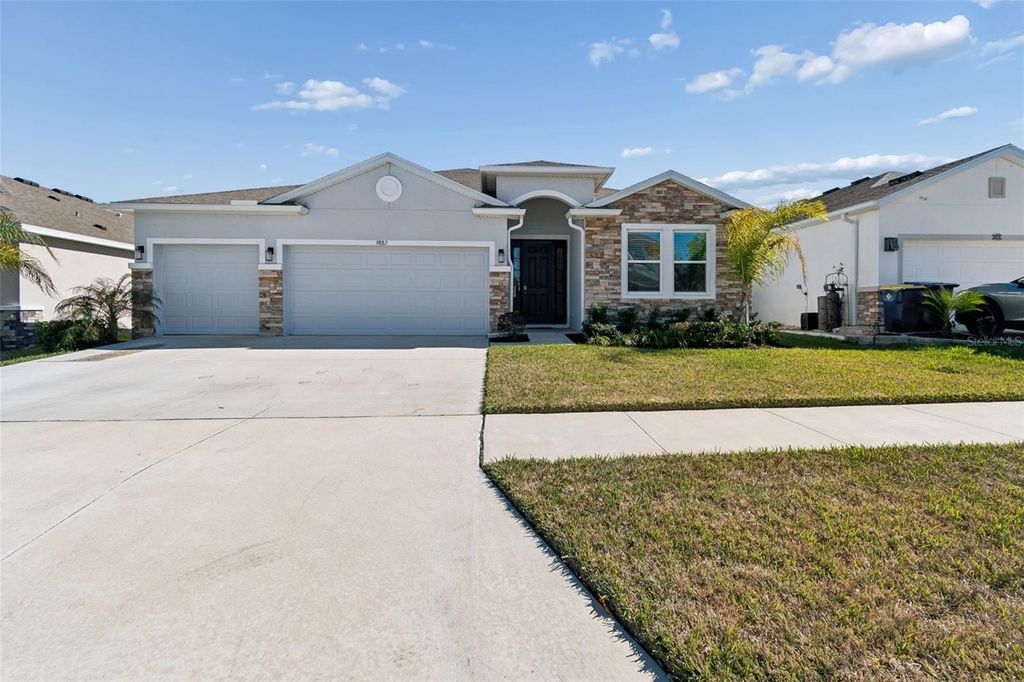 Photo of 9882 Shoreline View Way, Wesley Chapel, FL 33545 (MLS # TB8466209)