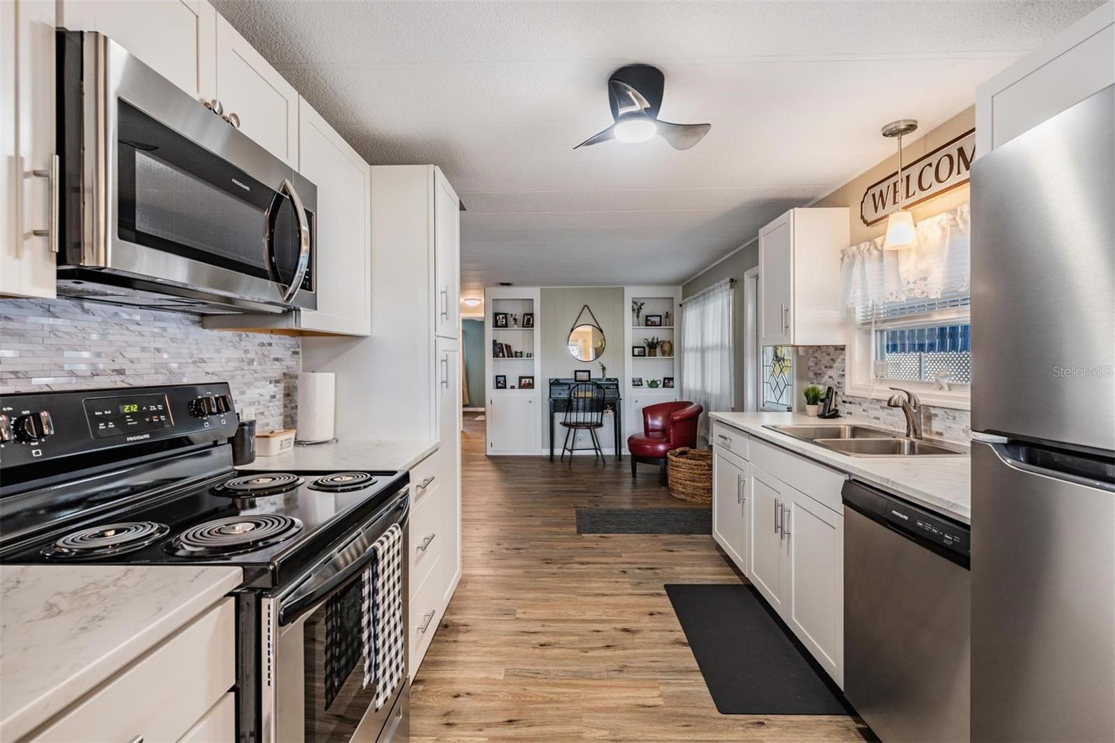 PALM HILL MOBILE HOME PARK UNREC - Residential