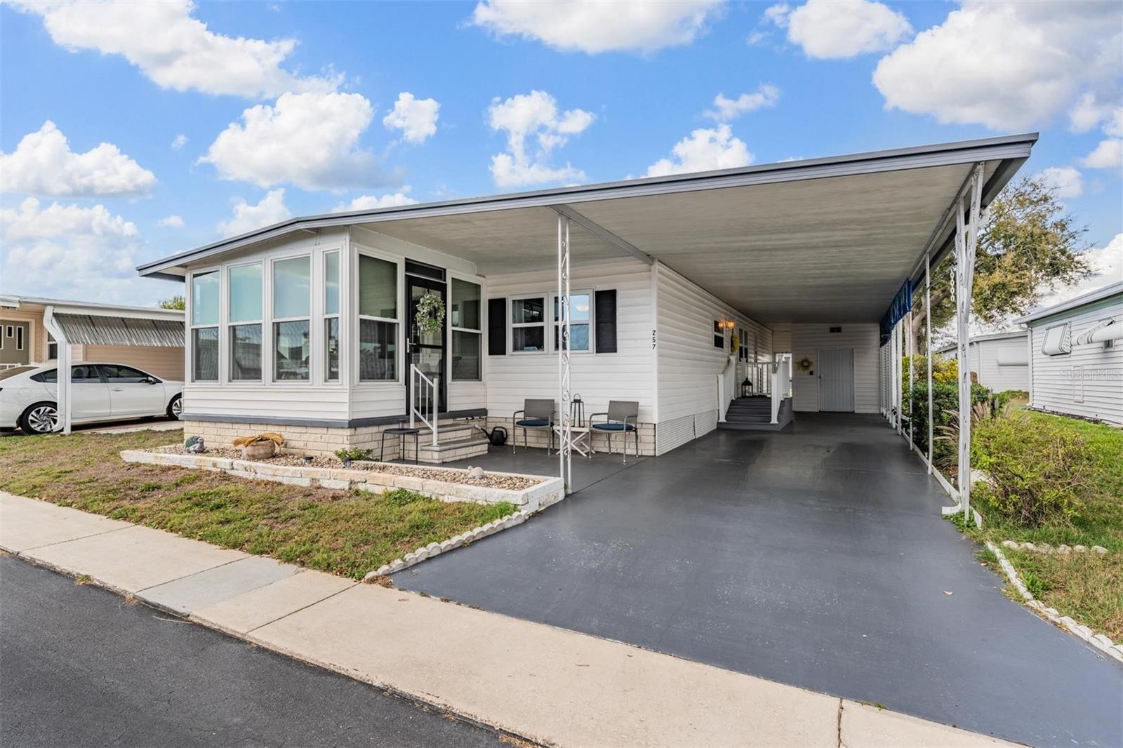 PALM HILL MOBILE HOME PARK UNREC - Residential