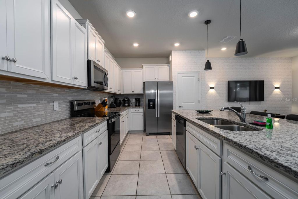 Photo of 236 Jetty Way, Davenport, FL 33897 (MLS # O6331094)