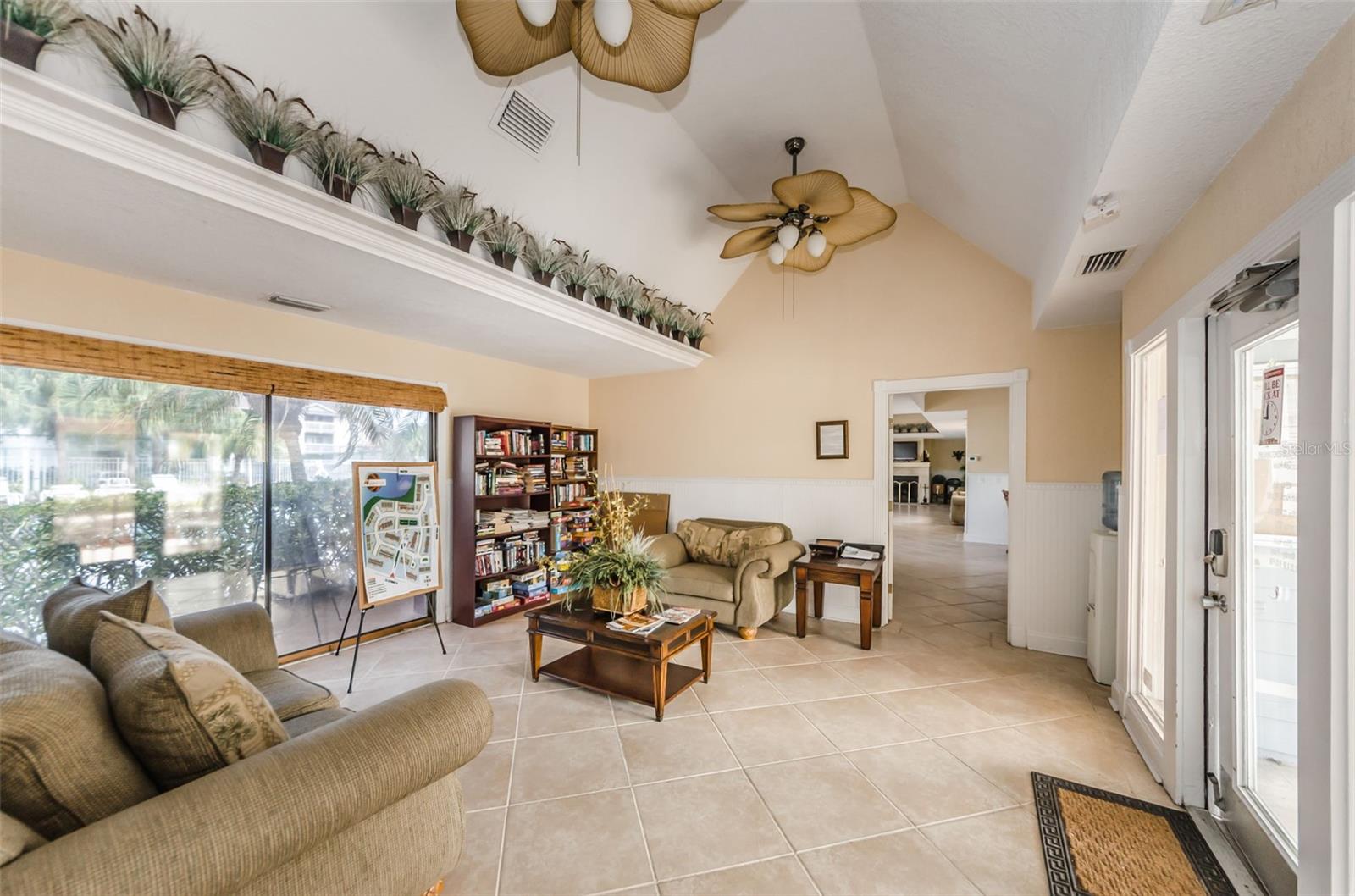 HARBOR CLUB CONDO - Residential