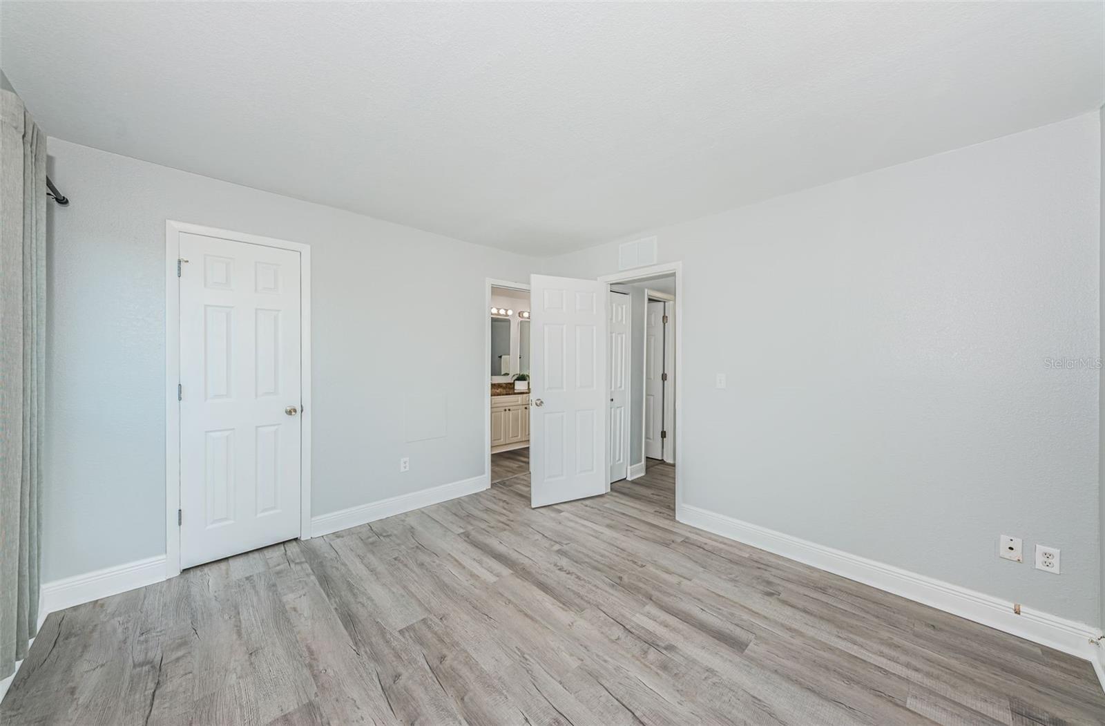 HARBOR CLUB CONDO - Residential