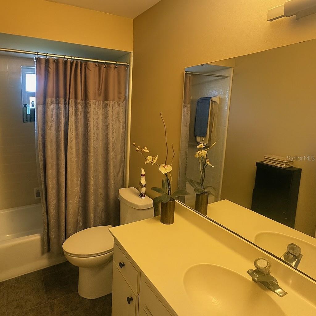 CAMBRIDGE VILLAGE WEST - Residential