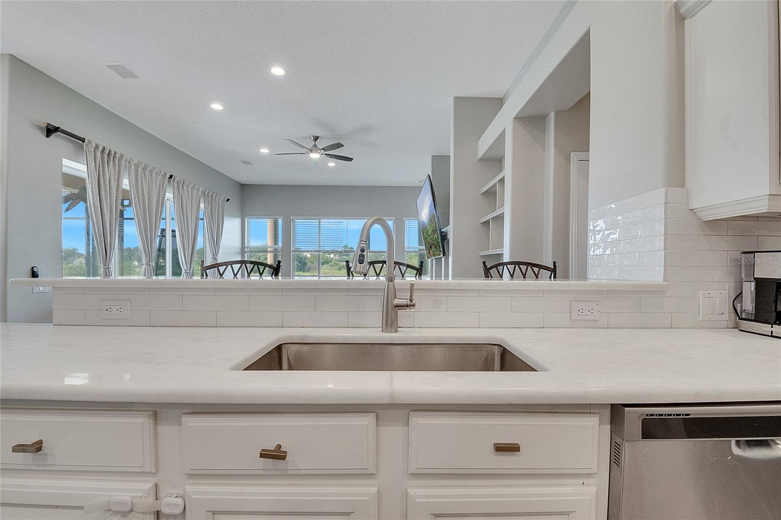 MUIRFIELD ESTATE - Residential