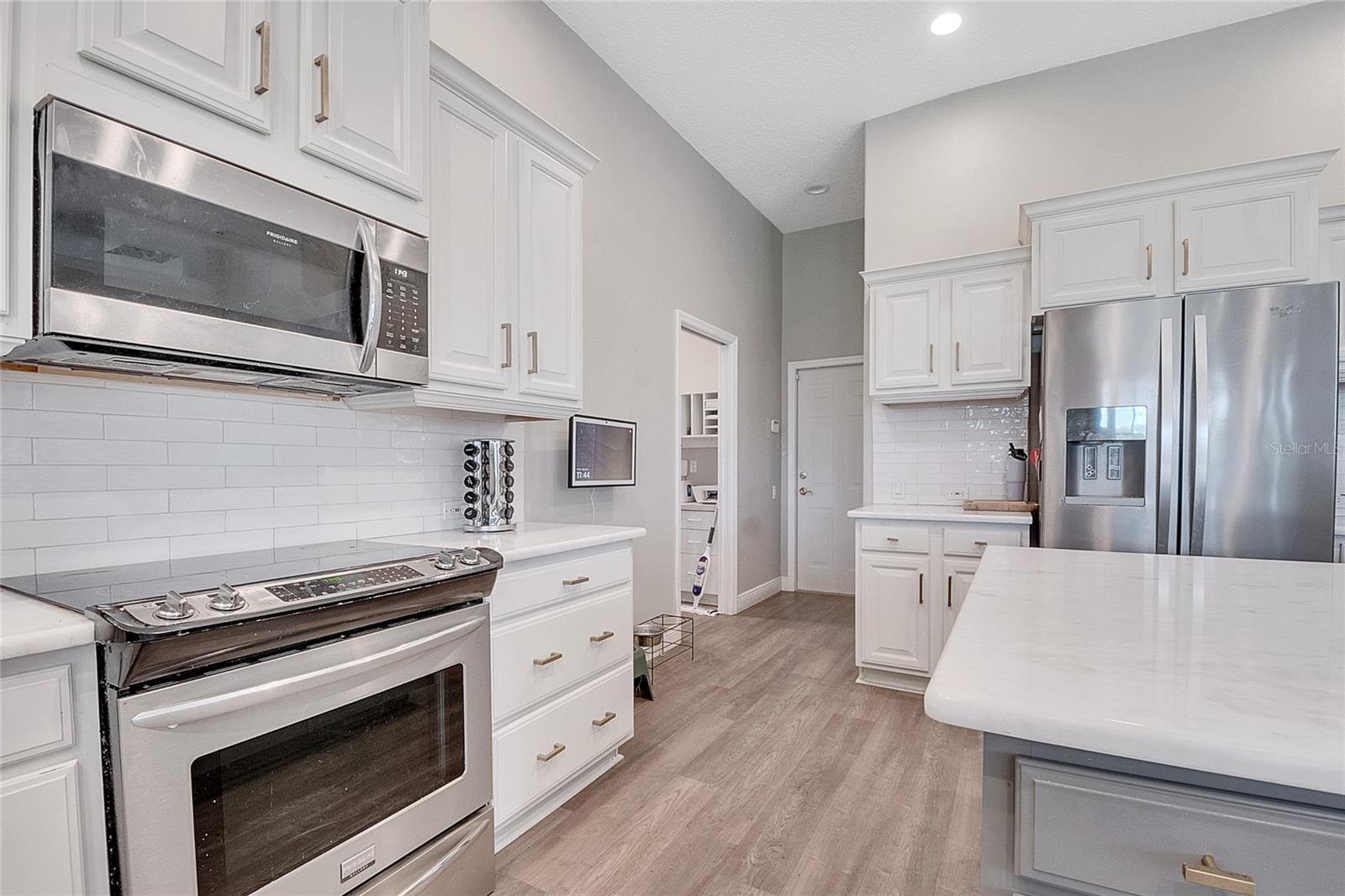 MUIRFIELD ESTATE - Residential