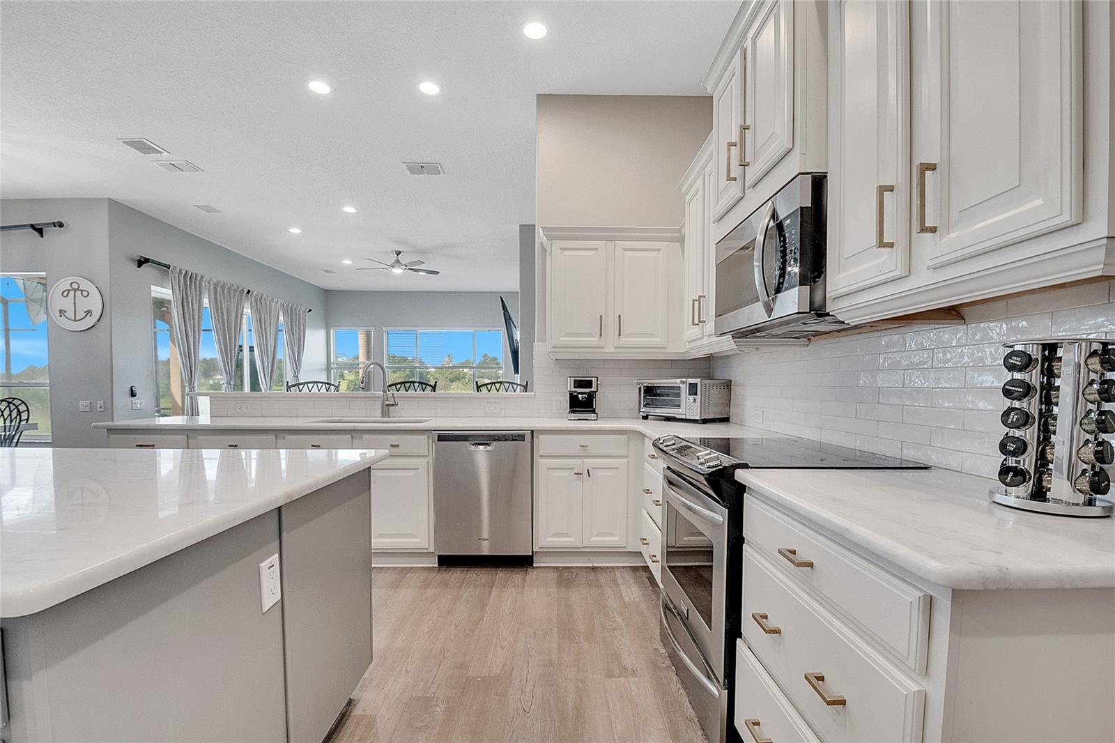 MUIRFIELD ESTATE - Residential