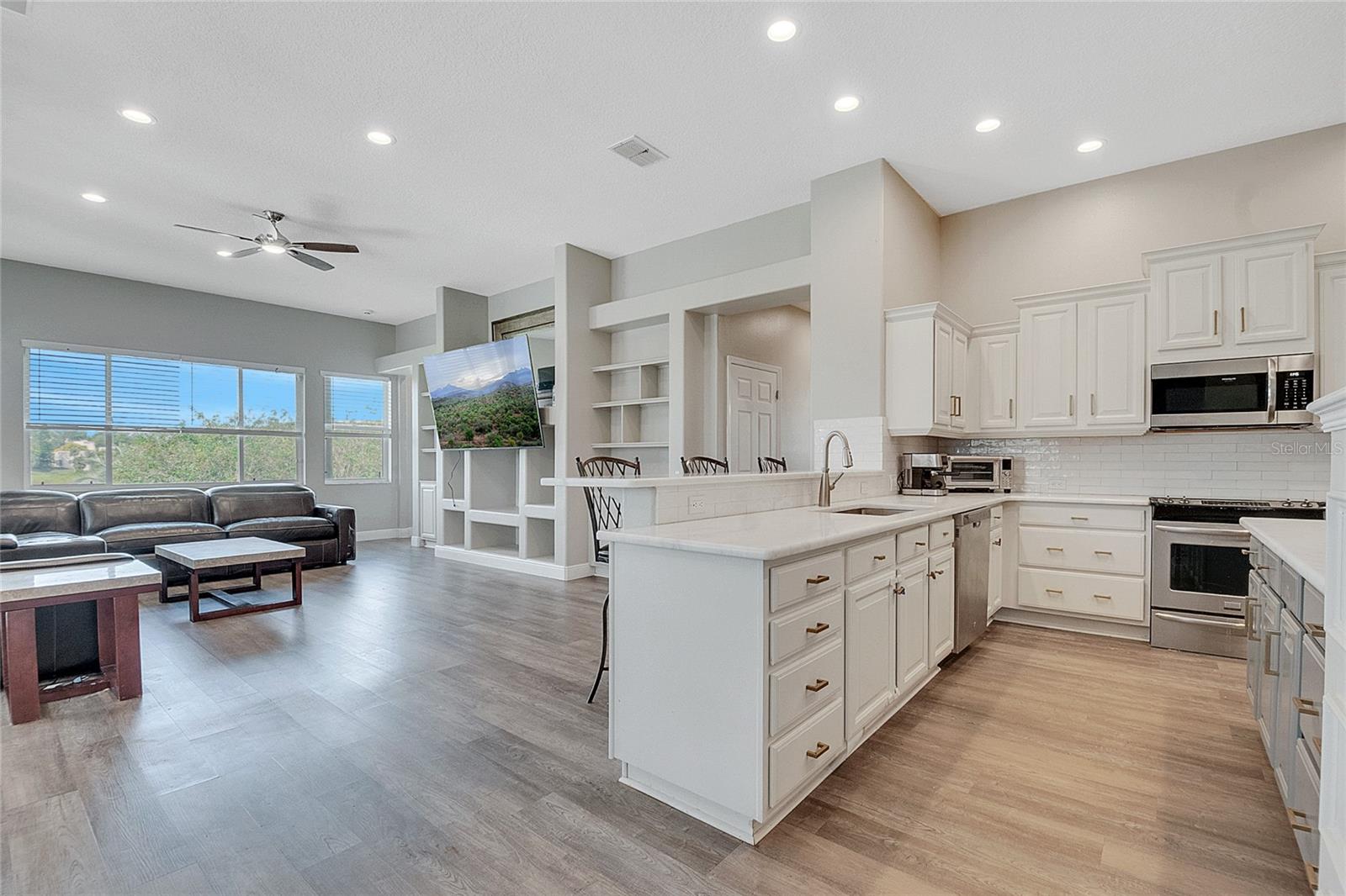 MUIRFIELD ESTATE - Residential