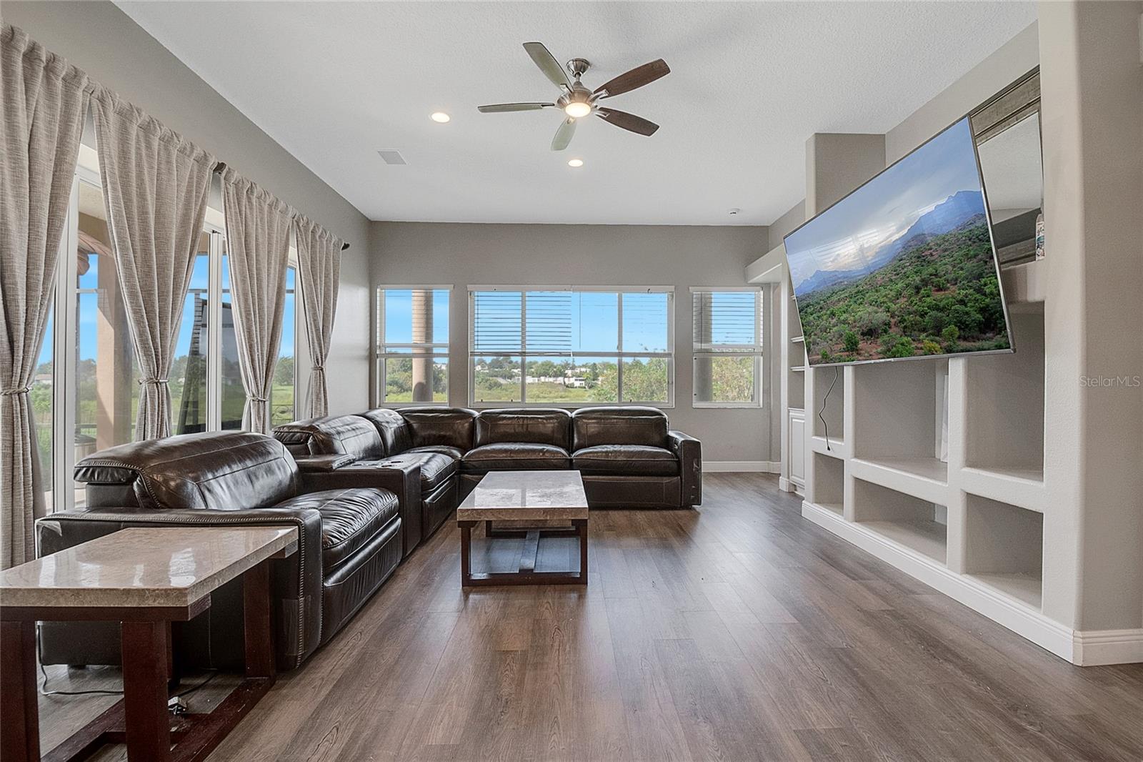MUIRFIELD ESTATE - Residential