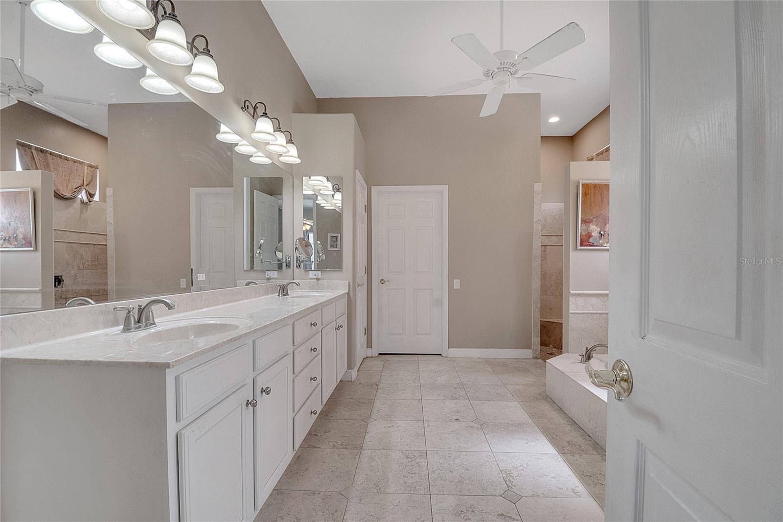 MUIRFIELD ESTATE - Residential