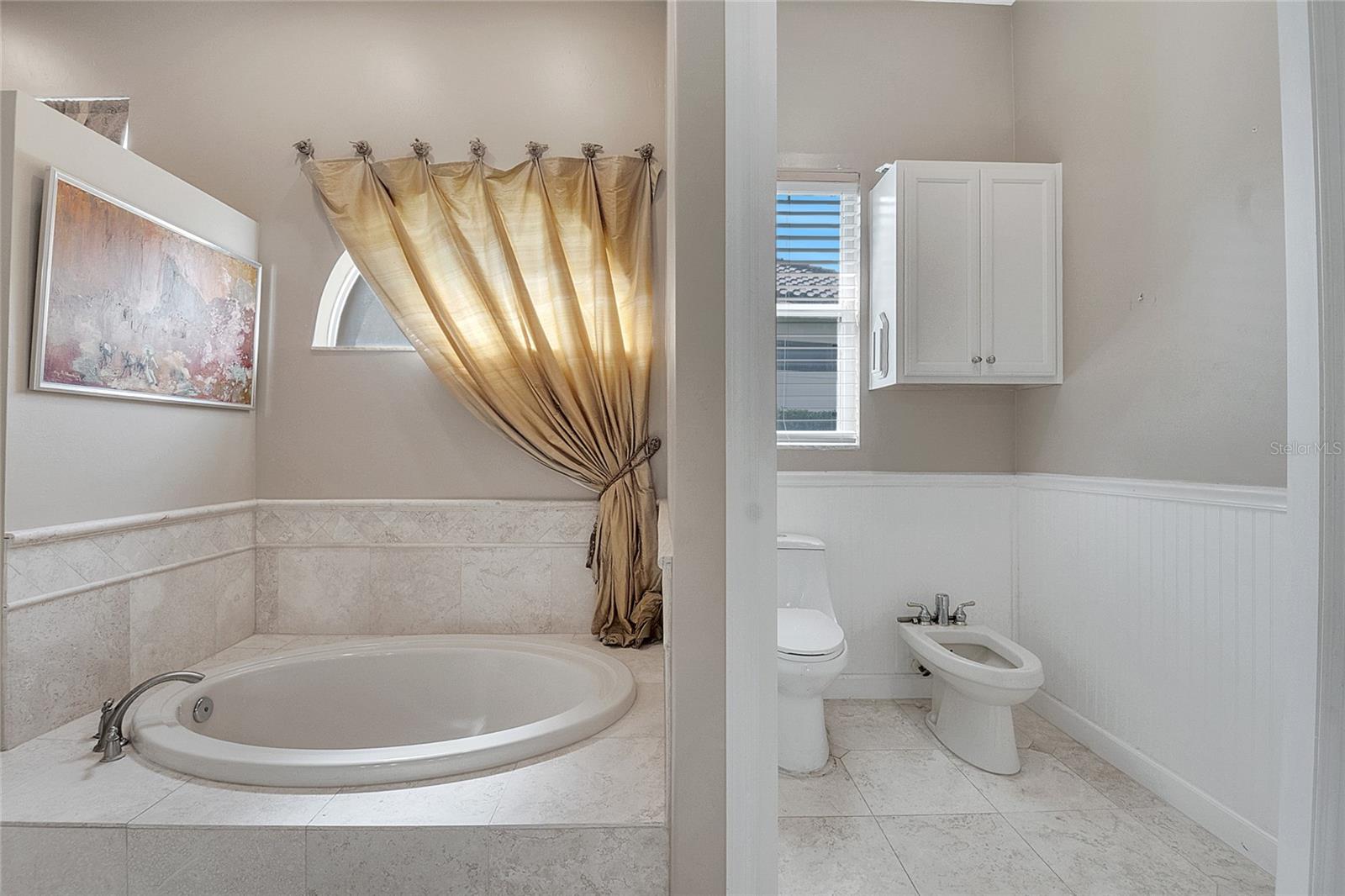 MUIRFIELD ESTATE - Residential