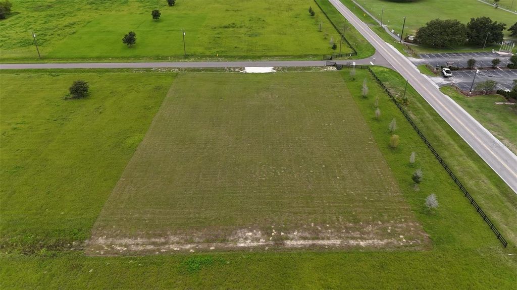 Photo of 14964 Crimson Oaks Tr Trl, Dade City, FL 33525 (MLS # TB8420728)