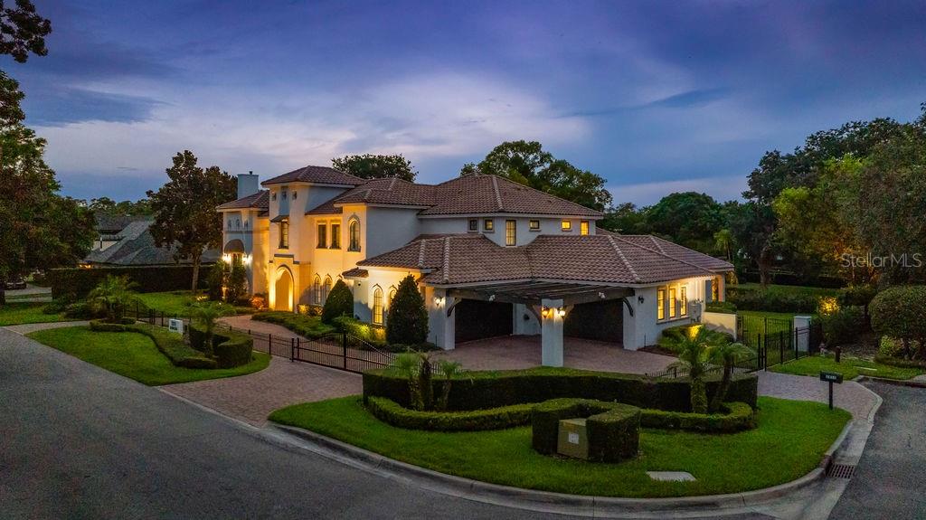 2211 AZALEA PLACE