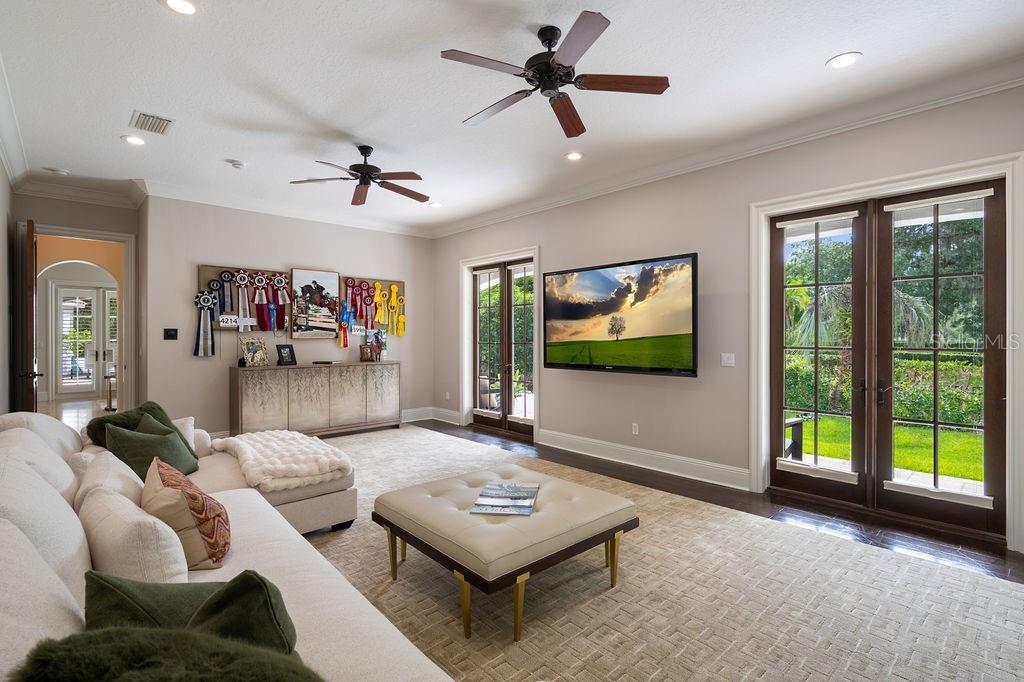 MAITLAND SHORES - Residential