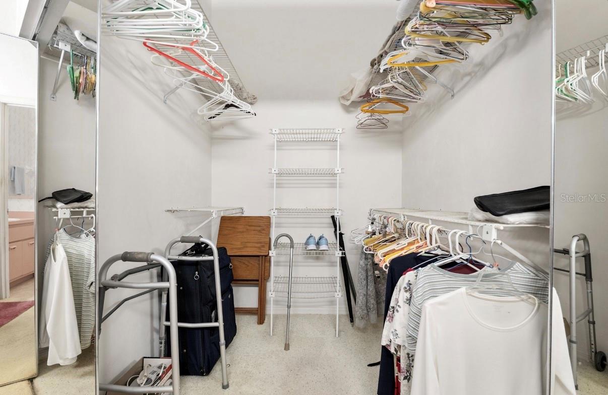 VINTAGE VIEW PH II - Residential