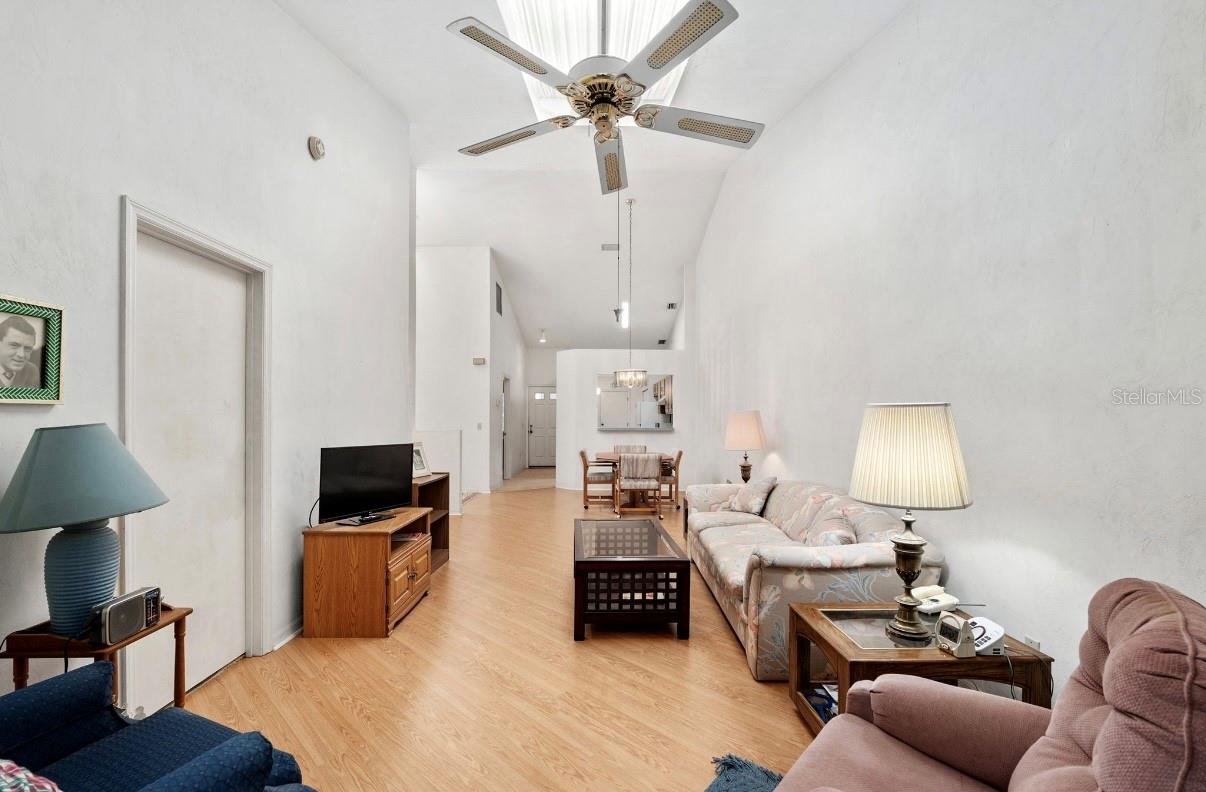 VINTAGE VIEW PH II - Residential