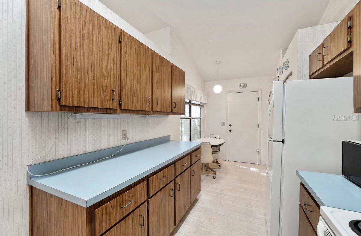 VINTAGE VIEW PH II - Residential