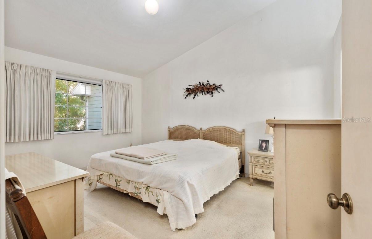 VINTAGE VIEW PH II - Residential